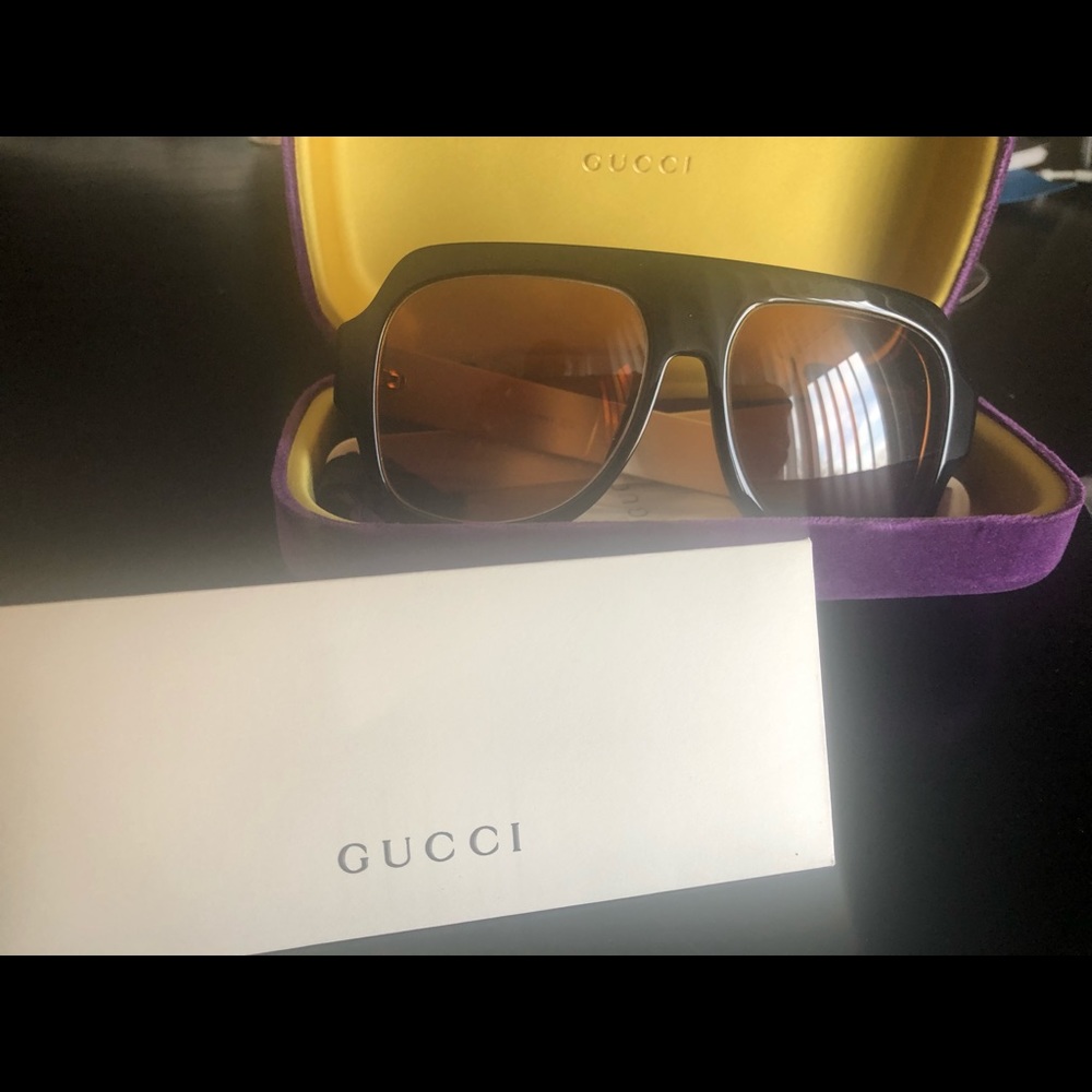 GUCCI SUNGLASSES - Picture 3 of 4